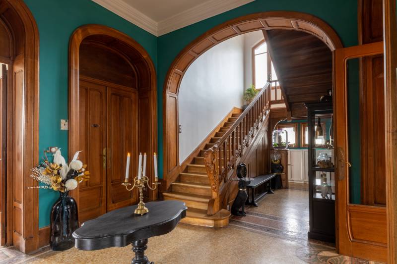 Renting a Majestic Bourgeois House Especially Designed for Photo Shoots in Paris, FRANCE