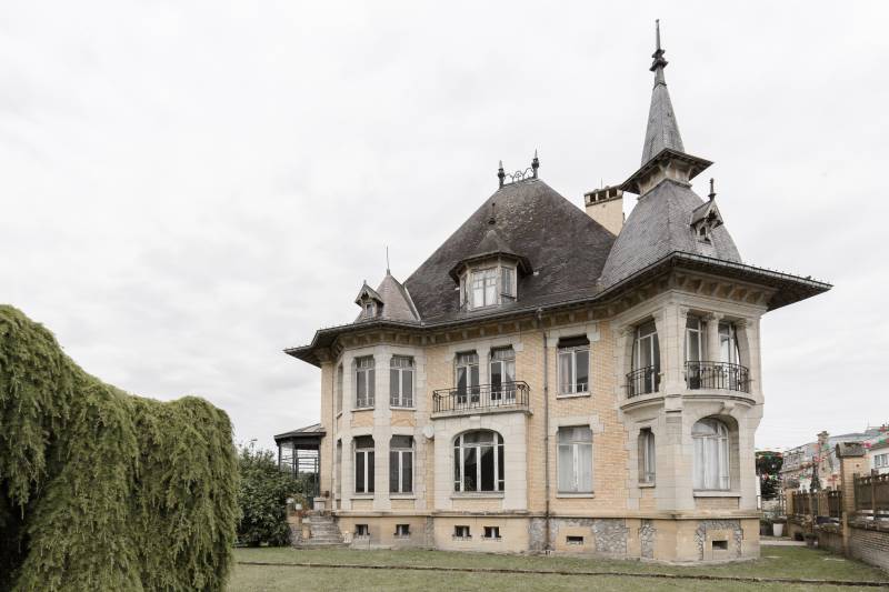 Agency Specializing in Location Scouting for Photoshoots in Paris, France