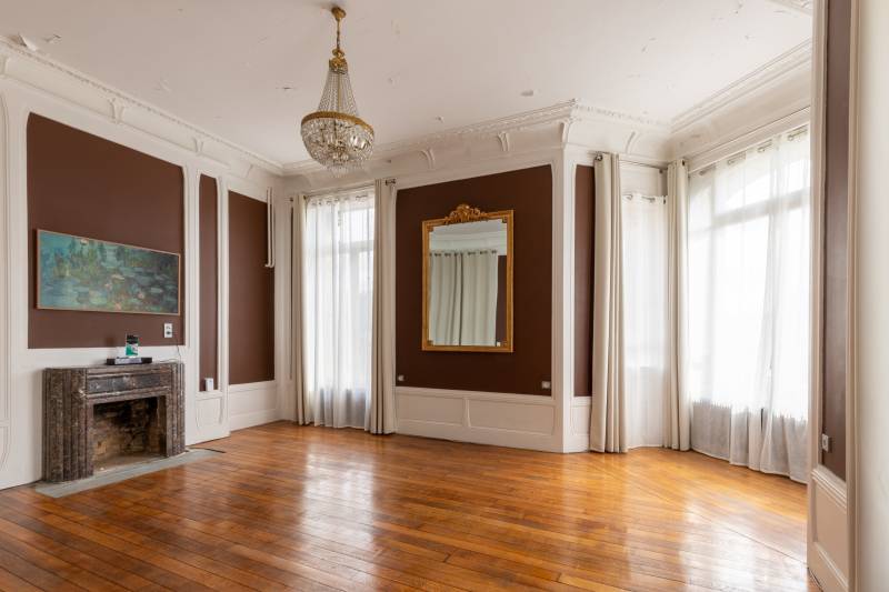 Manor House Available for Rent in Paris, France for Event Hosting Purposes