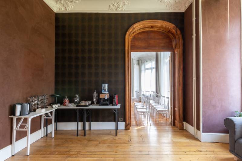 Rental of stunning and unique locations specifically for photo shoots in Paris, FRANCE