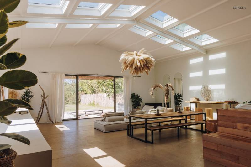 agency specializing in unique and picturesque shooting locations in the Camargue region of FRANCE