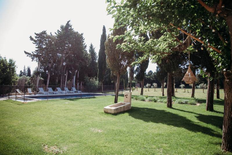 Mas house available for rent in Provence, France, specifically for professional photo shoots or filming projects