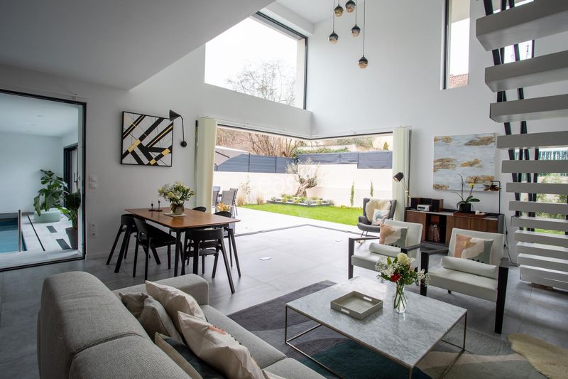 Unusual and unique event venue located in the heart of Paris, France