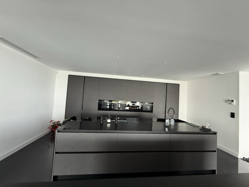 Unusual and Remarkably Unique Photoshoot Location in Montpellier, FRANCE