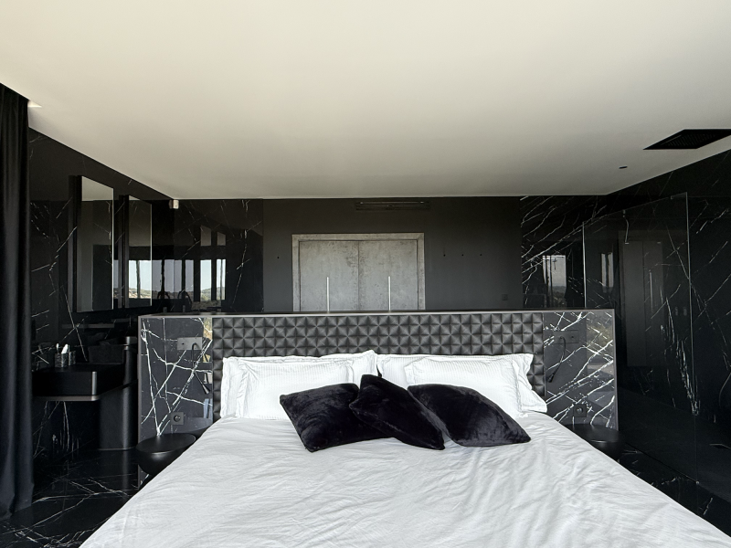 House available for rent in Montpellier, France, specifically for professional photo production purposes