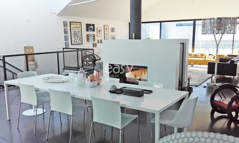 unique and unusual event venue located in the vibrant city of Bordeaux