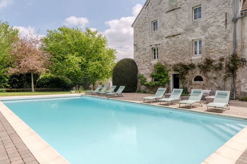 Country house photo shoot near Paris in the beautiful countryside of FRANCE