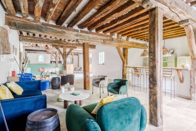 Rustic country house available for rent for photo shootings in Paris, FRANCE