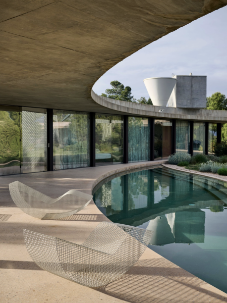 rent an architect-designed house for a photoshoot in Spain