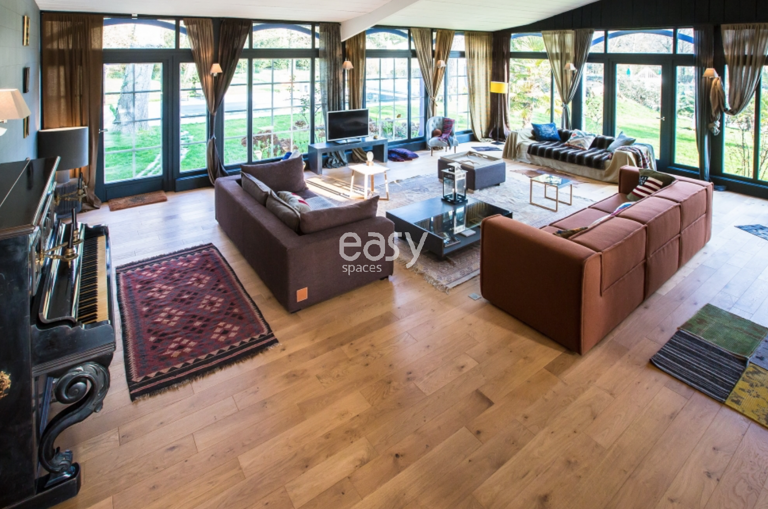 room available for rent perfectly suited for hosting a product launch event in Rennes