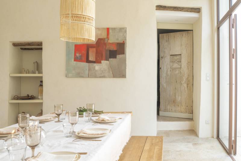 Filming location site situated in the beautiful region of Provence in FRANCE