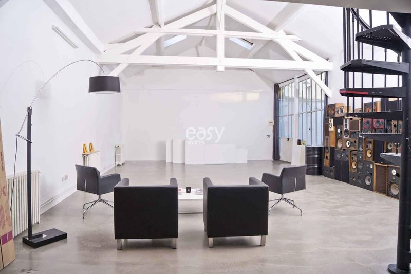 loft available for rent for private events in Paris, France