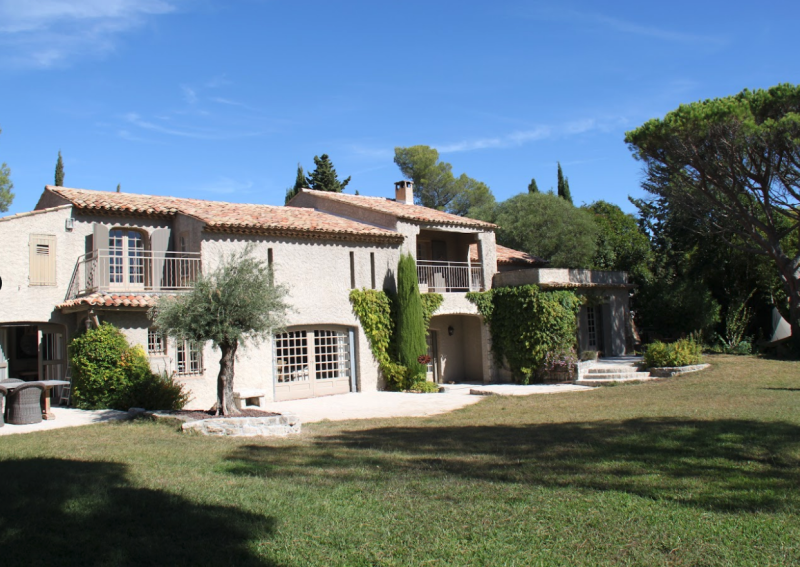 Provençal farmhouse for rent for photo shoots in the Var region