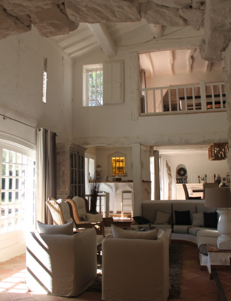 Classic house for rent for photo shoots