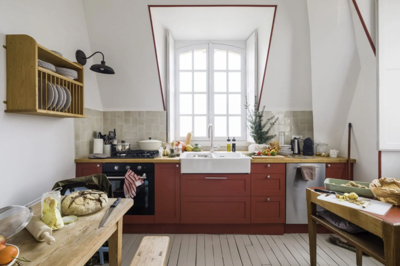 Cozy Place with Warm and Inviting Interior Decoration in Paris, FRANCE