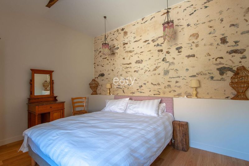 Renting a Villa in Nantes, France, for the Purpose of a Film or Video Shoot