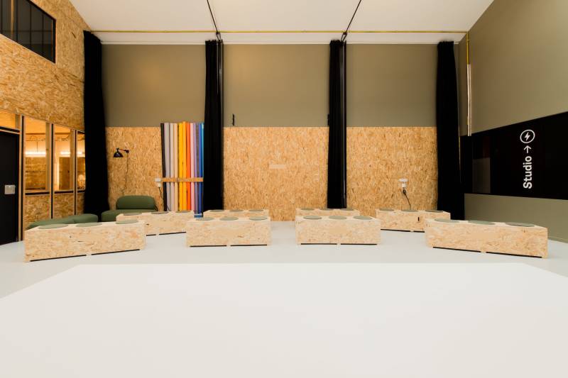 venue rental agency Paris