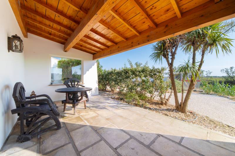 rent an authentic provence farmhouse in france for professional photo shooting sessions