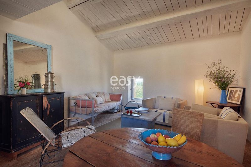 agency specializing in locations for photo and video shooting in the Gard region