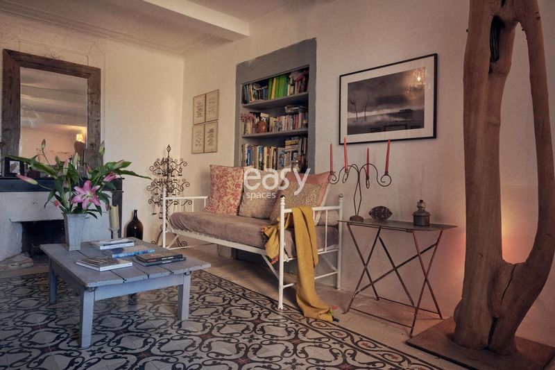 A truly unique and unusual location perfectly suited for photo shoots in the Gard region