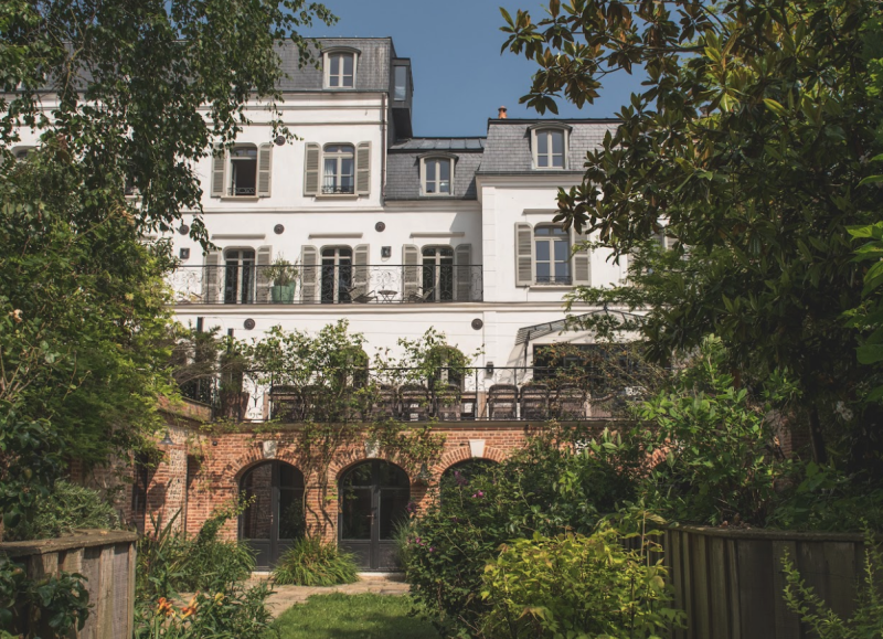 Rent a private mansion for events in Normandy