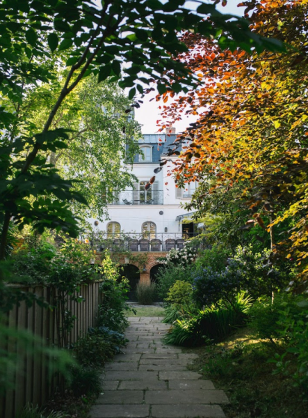 venue agency for events in Normandy