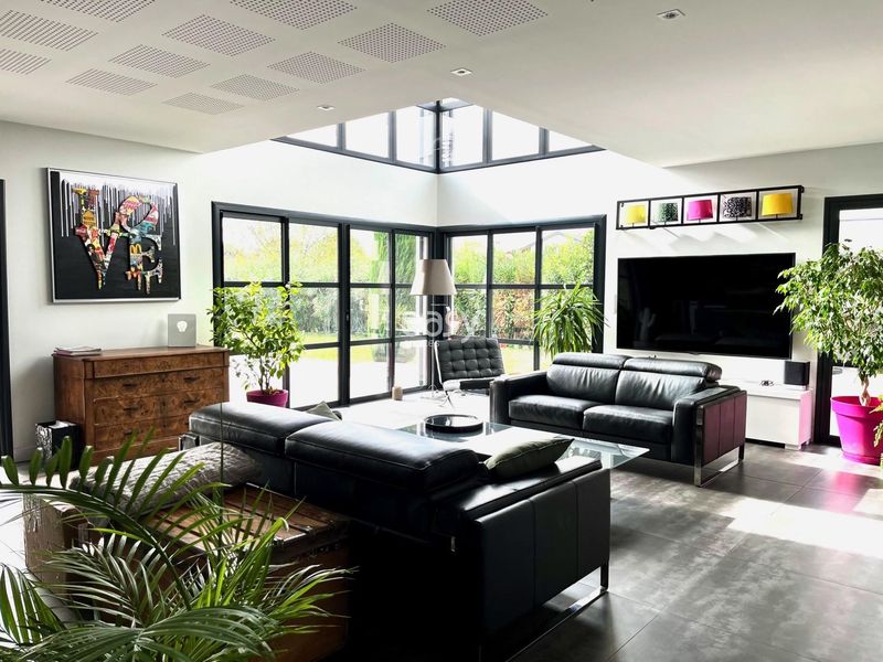 filming location in the city of Lyon, France