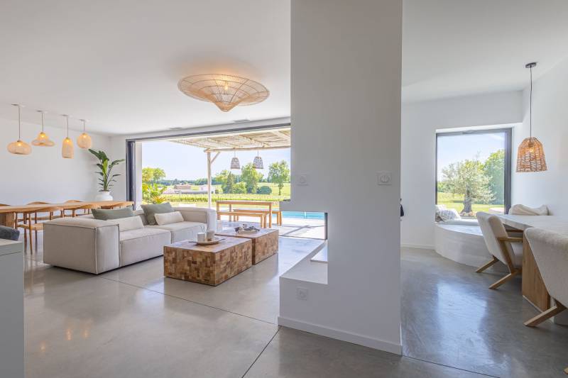 Modern villa in France designed perfectly for professional photo shootings and creative projects