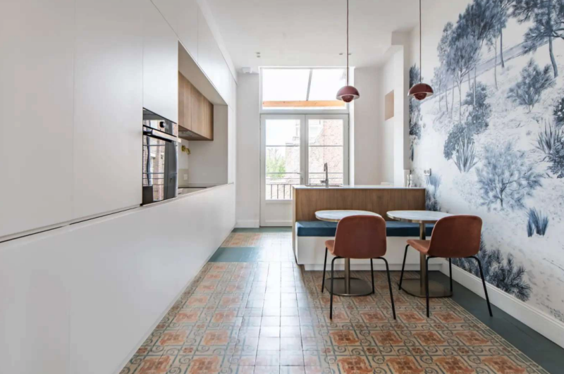 Renting Your Apartment for a Professional and Creative Photo Shoot Session in FRANCE