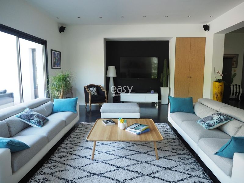 location for film shooting in Bordeaux 33 with excellent settings and facilities