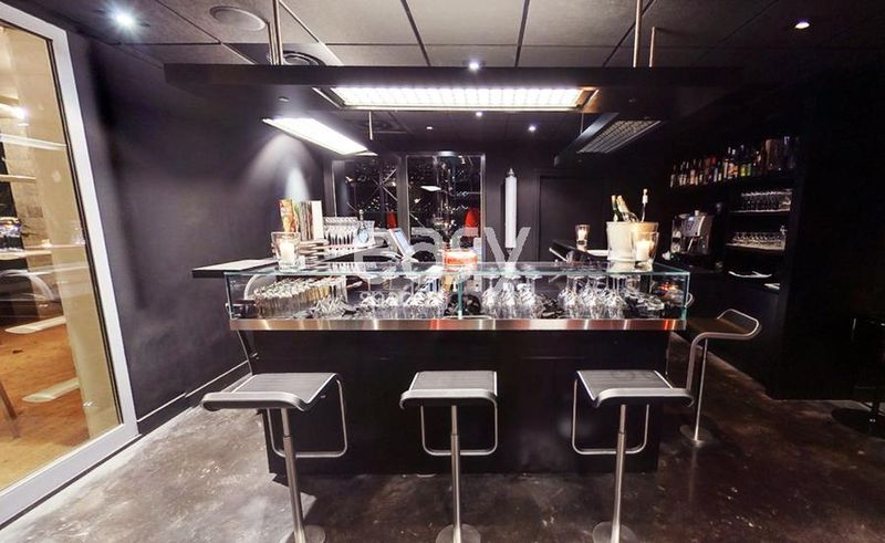 Find a Beautiful and Stylish Bar Location Perfect for Film Shooting in Lyon, Rhône Alpes