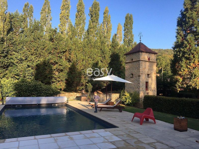 Renting out your house in FRANCE for a professional film or video shoot location