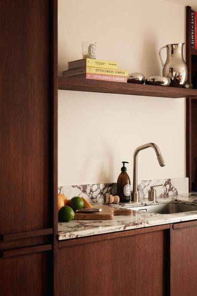 Rent a 1970s apartment for photo and film shoots in central Paris