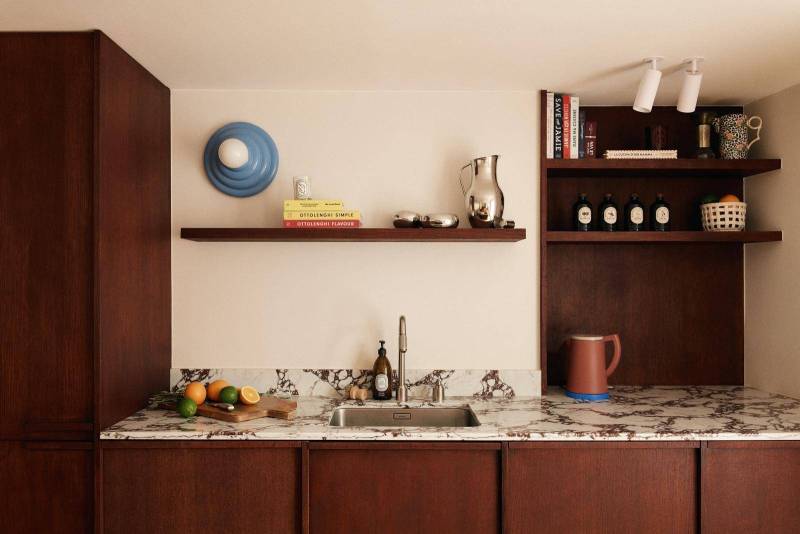 Rent a 1970s-style location for a photoshoot in Paris