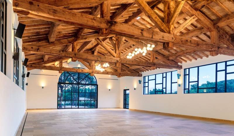 Event venue rental services available in the Var region of FRANCE for all types of occasions