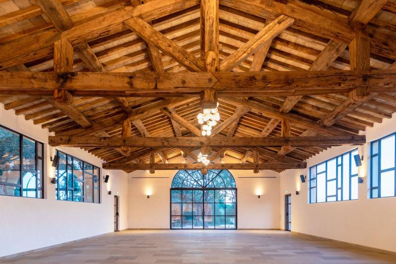 room available for rental for an elegant cocktail party event in Saint Tropez, FRANCE