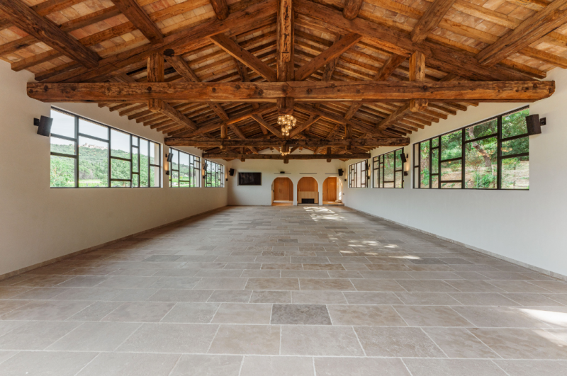 Event space available for rent in the Var region of France, ideal for various occasions and gatherings