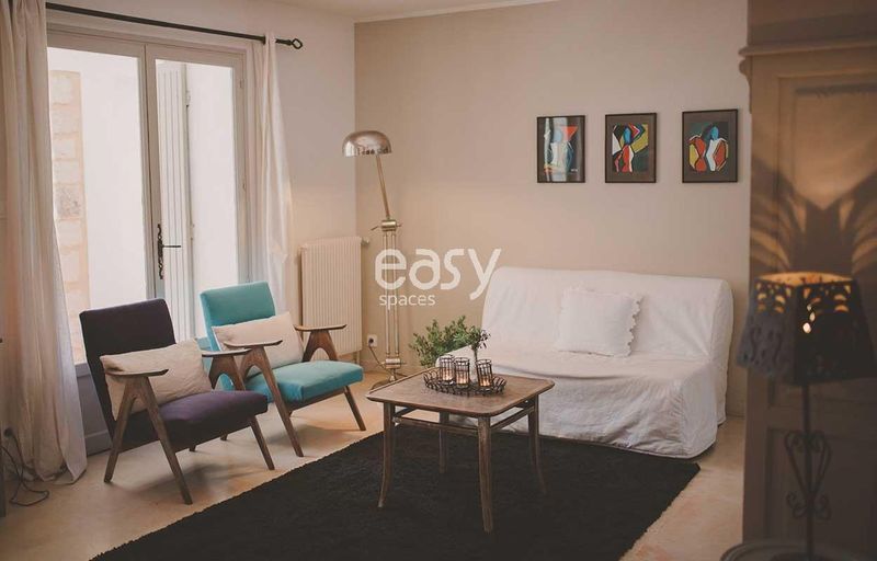 rent a filming location near Nîmes for your next project or production