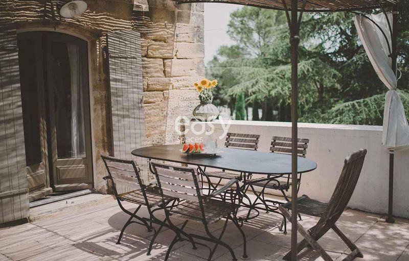 Shooting location featuring charming small terraces located in the beautiful sunny south of France