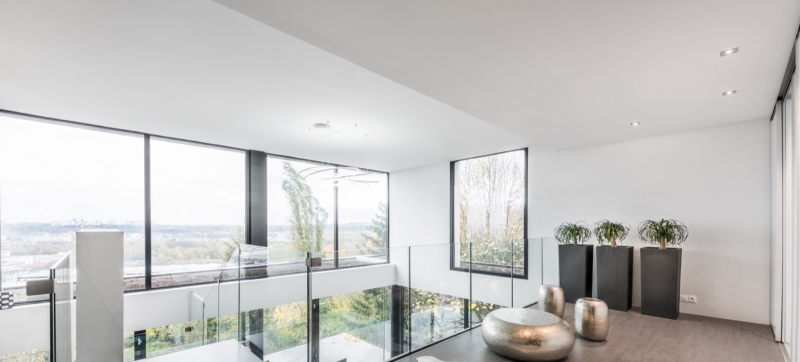 Modern contemporary house available for rent specifically designed for photo shoots in Lyon, France