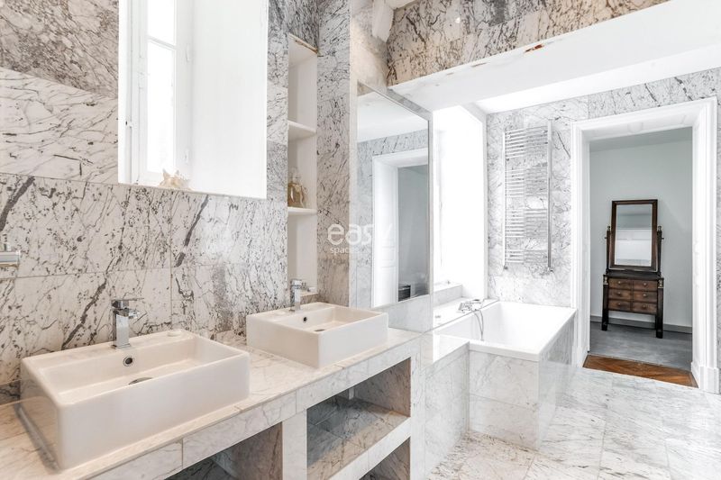 Location suitable for photography and video shoots in Caen, FRANCE