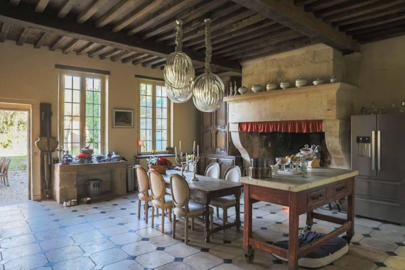 Beautiful house rental for filming in Reims