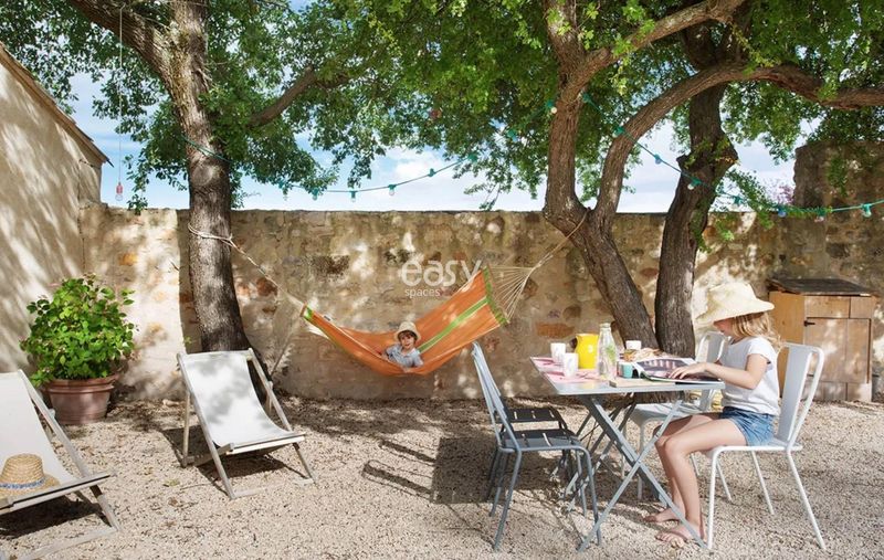 Location for a children's fashion photoshoot setting in FRANCE