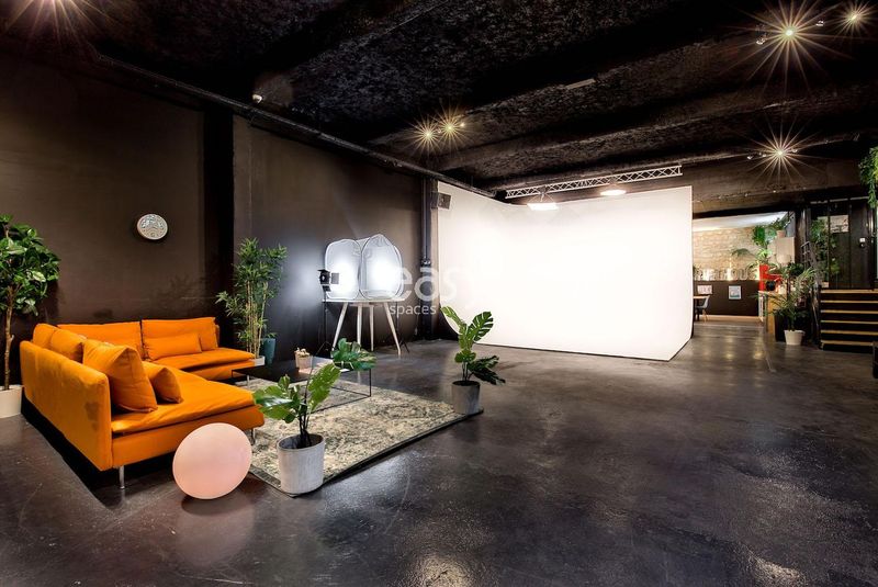 professional photographic studio services available in the city of Paris FRANCE