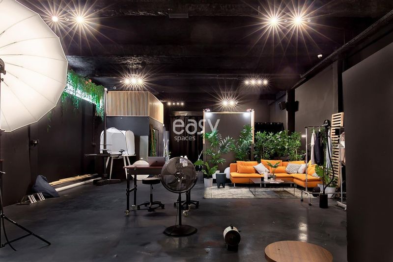 Showroom Available for Rent in Paris, France, Ideal for Various Business Activities