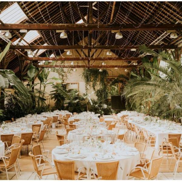 Rental of Locations for Professional Photography and Filming Tours in FRANCE