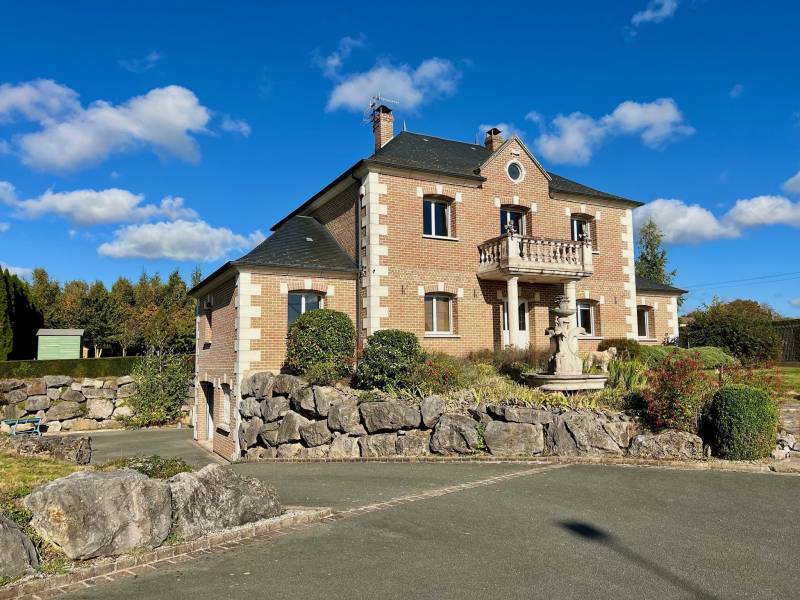 Detailed description of the photography shooting location in Lille, France