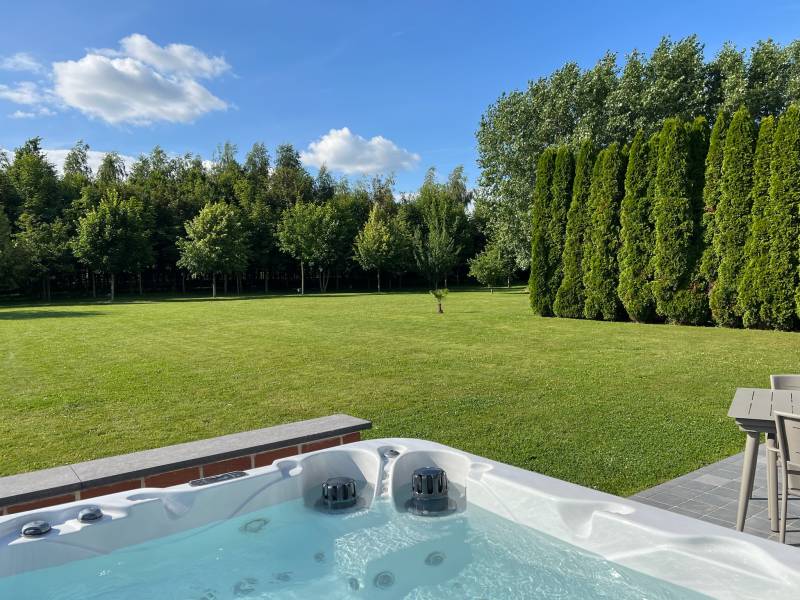 agency specialized in providing locations for professional photoshoots in the northern region of FRANCE