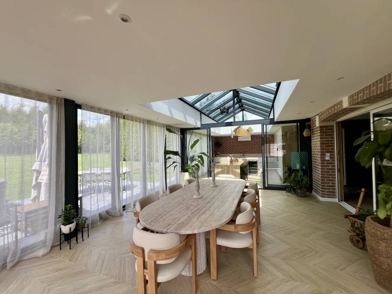 House available for rent suitable for filming purposes in Lille, France