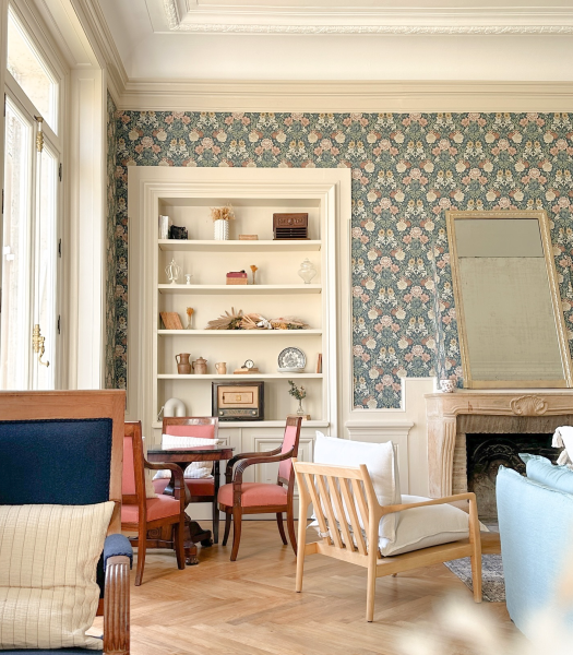 Decorative Setting and Background Designed Specifically for Professional Photo Shoots in Lyon, FRANCE